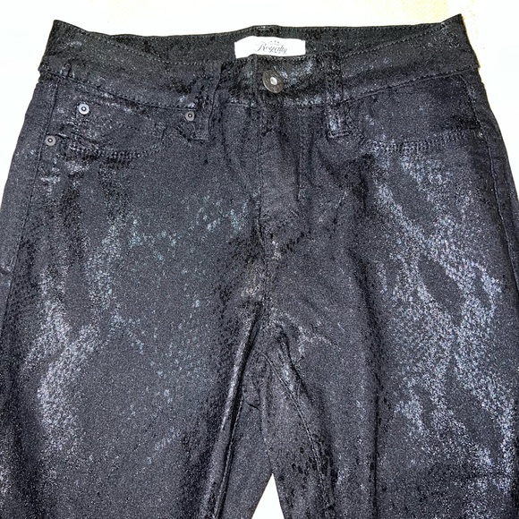 Snakeskin Print Skinny Pants - Picture 6 of 12